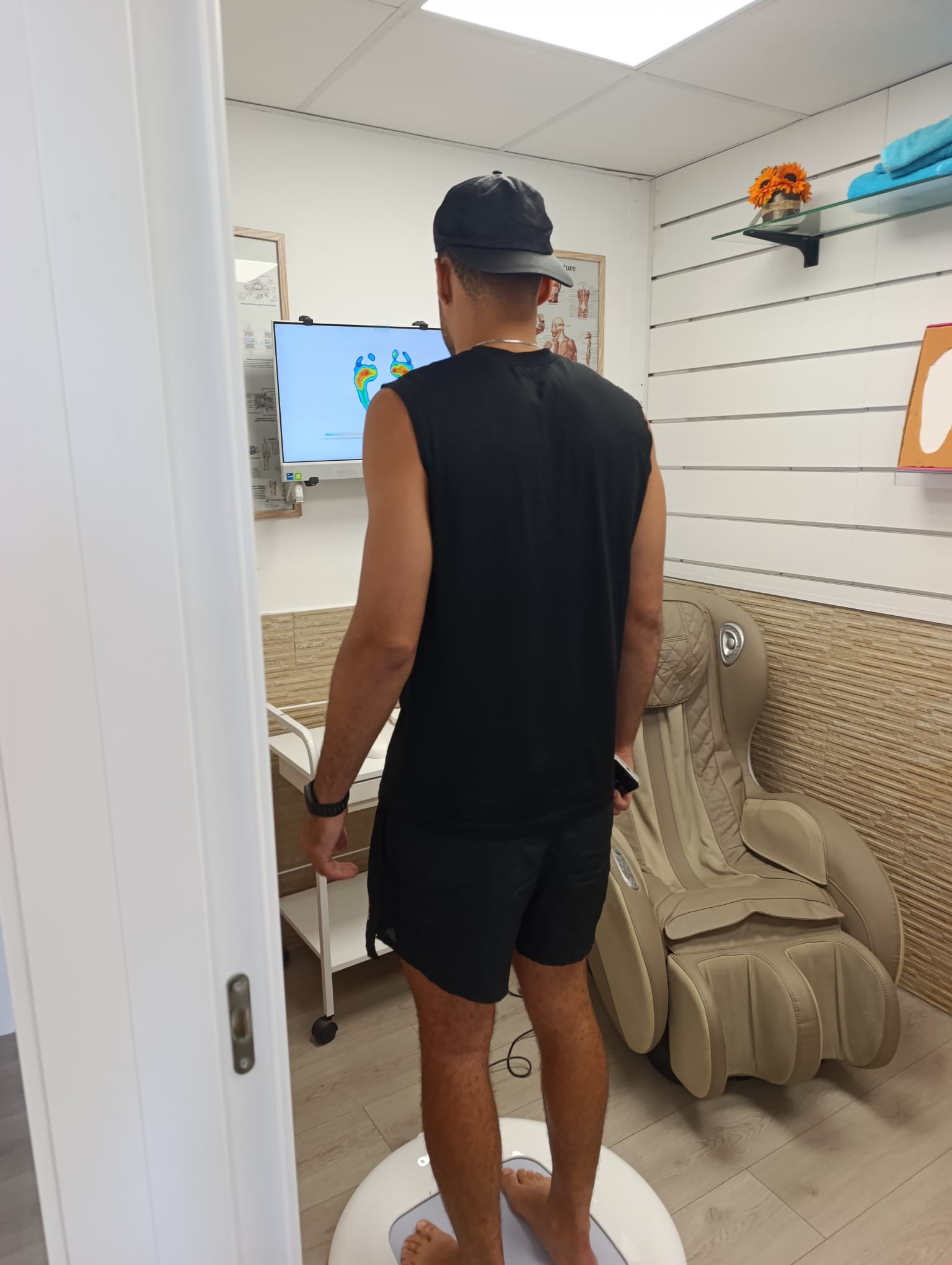יציקת גבס מול סורק Aetrex – מה באמת נותן את התוצאה המדויקת ביותר?